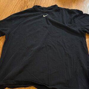 Nike Women’s Black Short Sleeve Tee